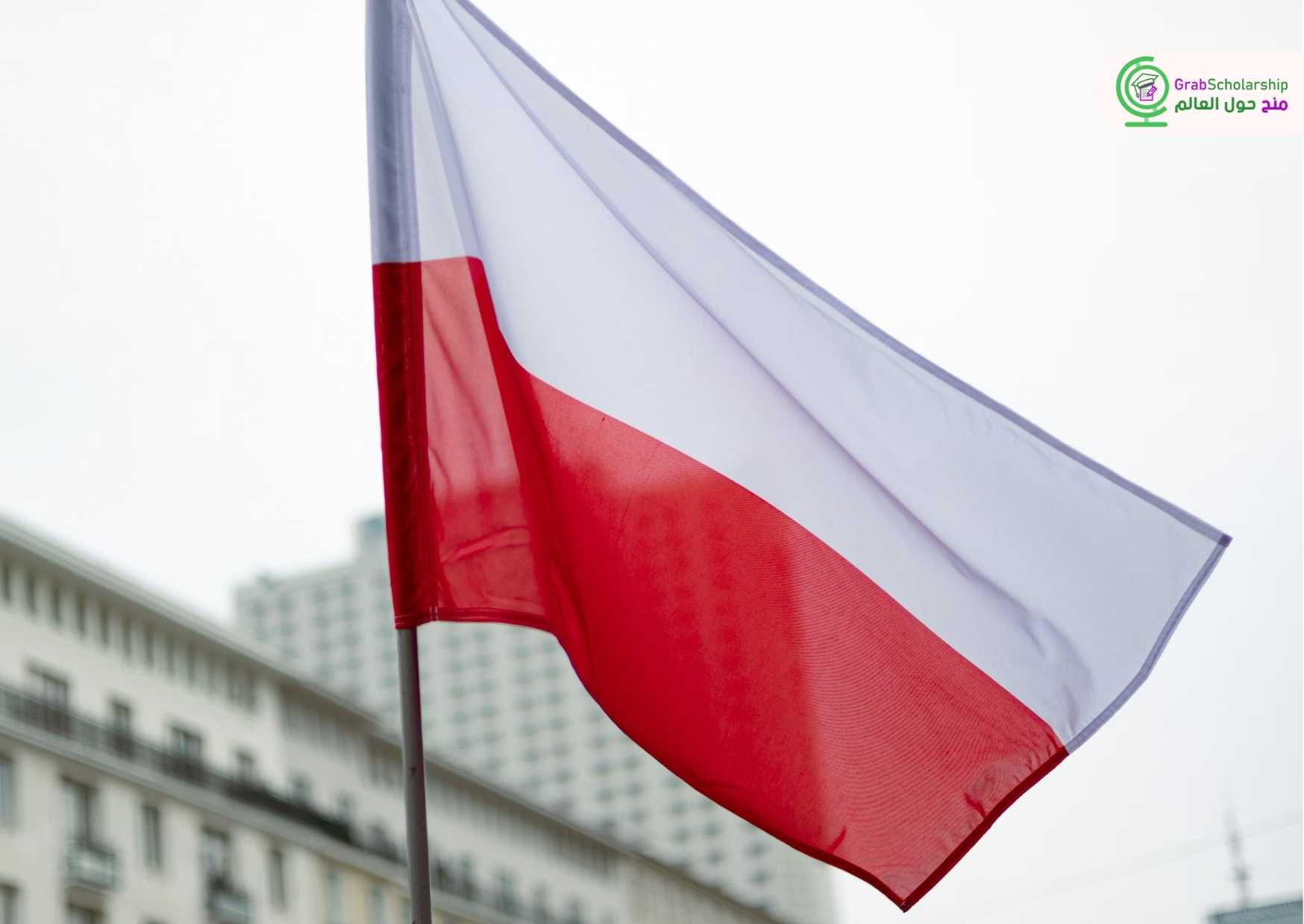 عقد عمل في دولة أوروبية براتب 2200 يورو ولمدة سنتين